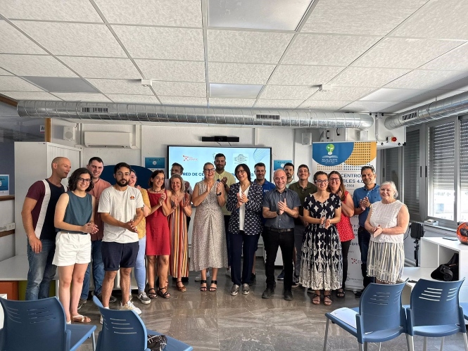 Alumnos de FP de Granada identifican más de 3.000 euros de ahorro energético en su centro (CAIXABANK) 