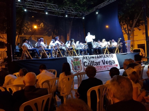Edición anterior del Certamen de Bandas de Cúllar Vega (AYTO. CÚLLAR VEGA)