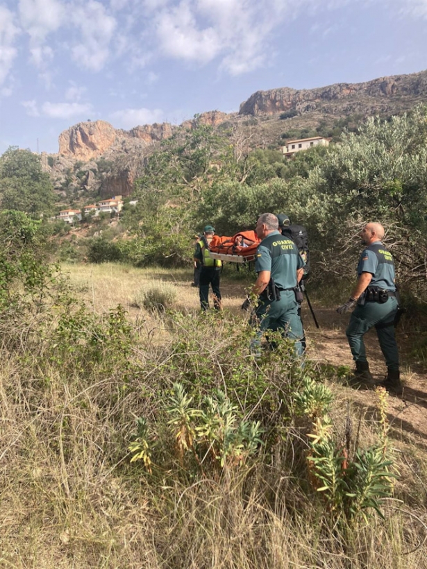 Rescate de un anciano con alzhéimer que desapareció en Cogollos Vega (GUARDIA CIVIL)