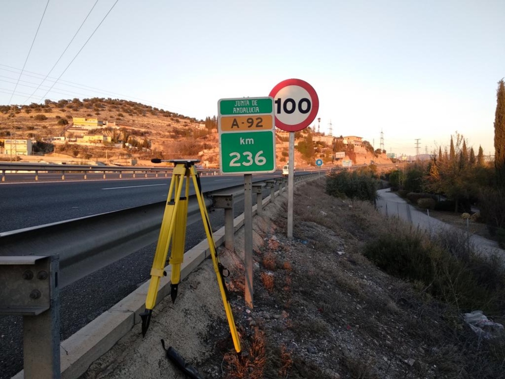 Pantallas acústicas en la  A-92 (JUNTA) 