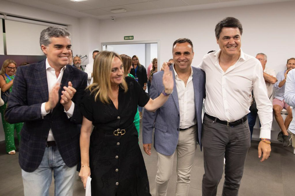 Alegría en la sede del PP de Granada (PP)
