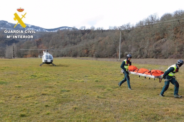 El Grupo Especial de Intervención en Montaña (Greim) en un rescate. Archivo (GUARDIA CIVIL)