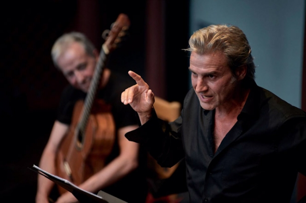 Fernando Egozcue y Alberto San Juan (REMITIDA POR EL FESTIVAL DE LA GUITARRA DE GRANADA)