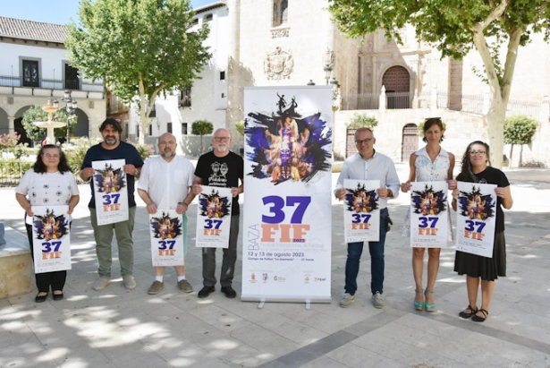  Presentación del Festival Internacional de FolkloreA (AYUNTAMIENTO BAZA)
