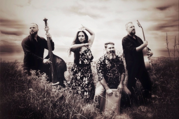 El Serrat más flamenco cierra el Festival Mira de Loja (GRUPO ABADES) 