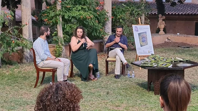 Presentación del libro (AYTO. LÁCHAR)