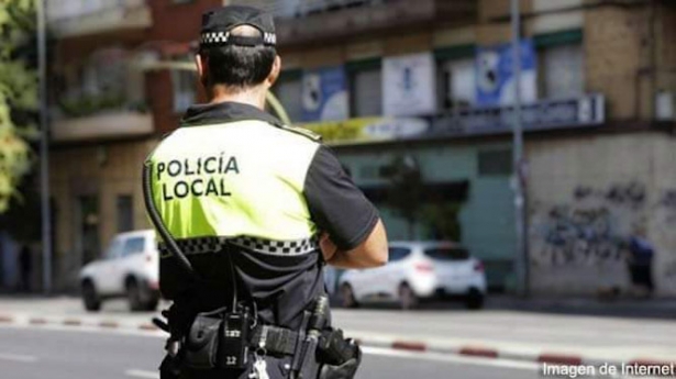 Policía local de Íllora velando por la seguridad (POLICÍA LOCAL ÍLLORA)