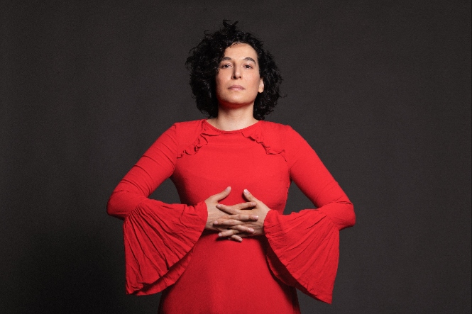 Olalla Castro (LUCÍA MARTÍNEZ) 