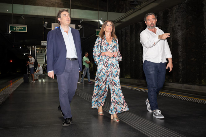 Visita de la Consejera de Fomento, Rocío Díaz, al metro (JUNTA)