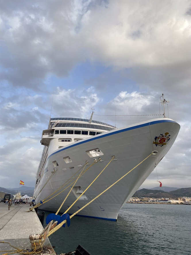 El crucero `Sirena` en el puerto de Motril (PUERTO DE MOTRIL)