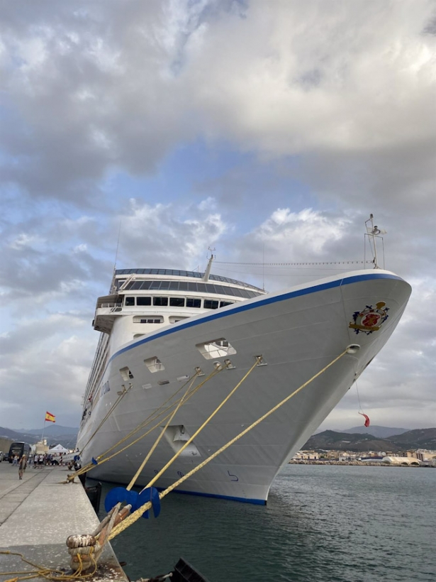 El crucero `Sirena` en el puerto de Motril (PUERTO DE MOTRIL)