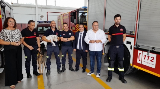 Visita de Diputación de Granada y Ayuntamiento de Almuñécar al Parque de Bomberos sexitano (DIPUTACIÓN)