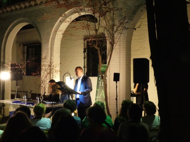 Poesía en la Casa de losTiros (JUNTA)