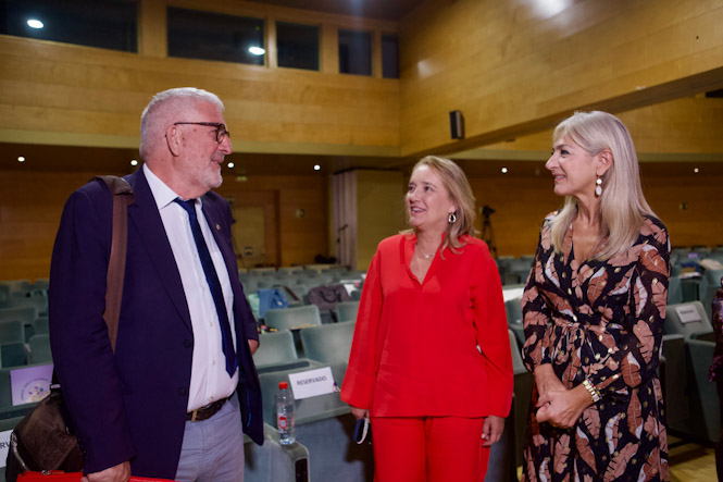 Inauguración de la jornada (JUNTA)