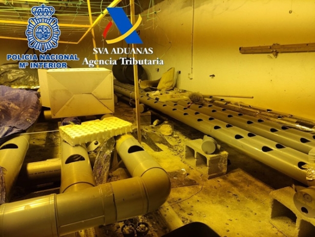 Instalación desmantelada de un cultivo hidropónico (POLICÍA NACIONAL)