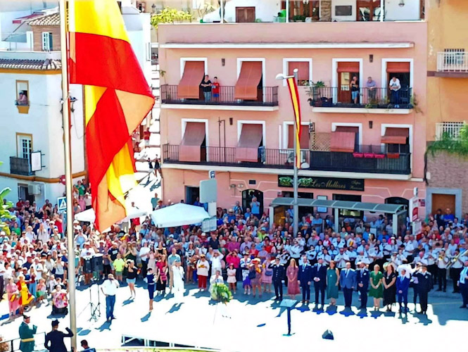 Almuñécar rinde homenajes a agentes de la Guardia Civil con motivo de la festividad de su patrona (AYTO ALMUÑÉCAR)