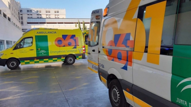 Foto de archivo de ambulancias del 061 en Andalucía. (EMERGENCIAS 112)