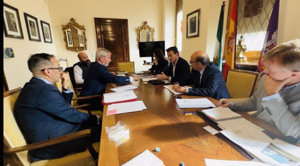 Reunión entre la Autoridad Portuaria de Motril (Granada) y el Ayuntamiento de Jaén (PUERTO DE MOTRIL)