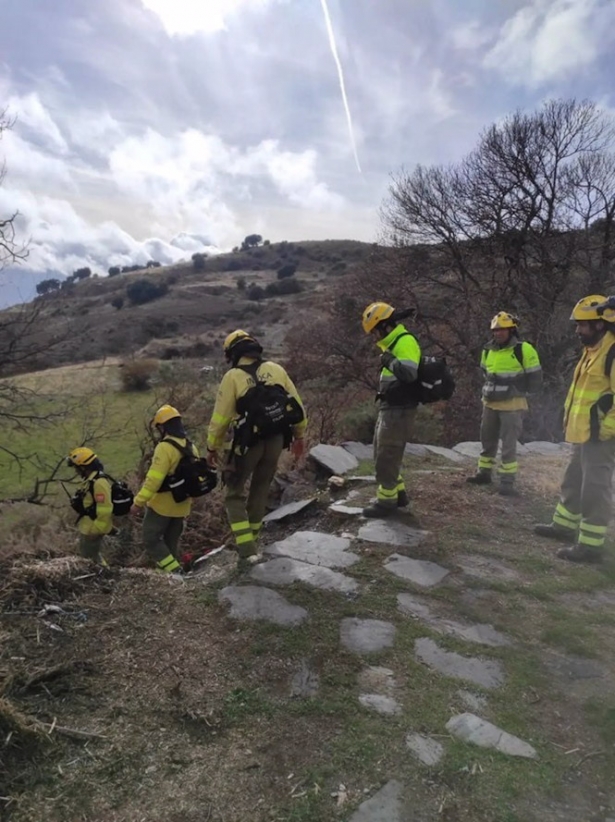 Bomberos forestales en imagen de archivo (INFOCA/ARCHIVO)