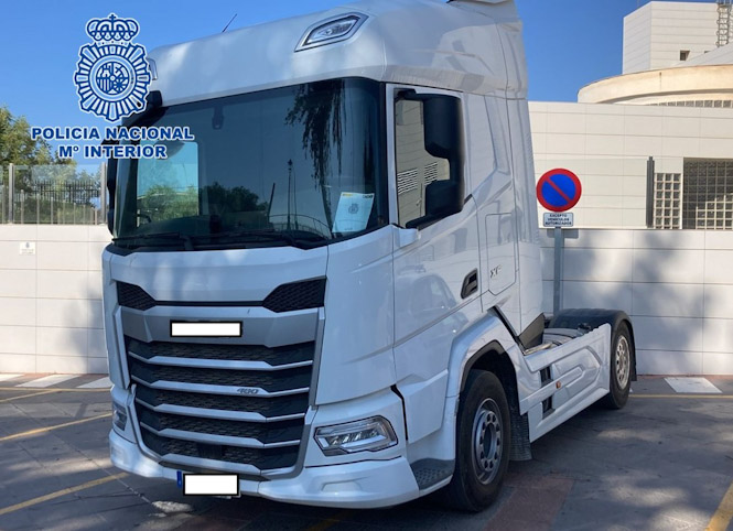 Cabeza tractora recuperada (POLICÍA NACIONAL)