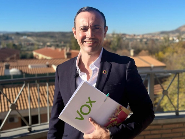 El portavoz del Grupo Municipal de Vox en Alhendín, Diego González (VOX)