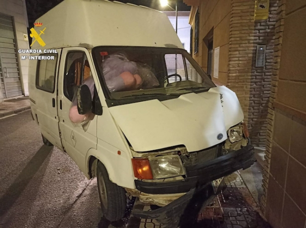 Vehículo (GUARDIA CIVIL)