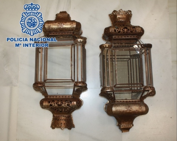 Apliques históricos recuperados (POLICÍA NACIONAL) 