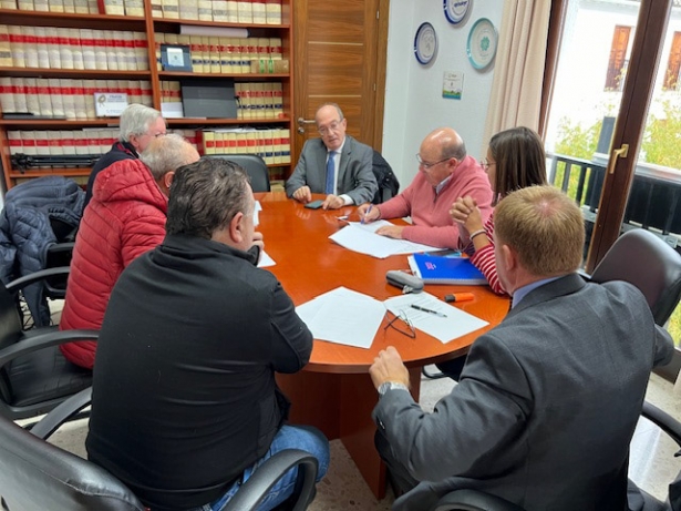 Firma del convenio (AYTO. GÜEJAR SIERRA)