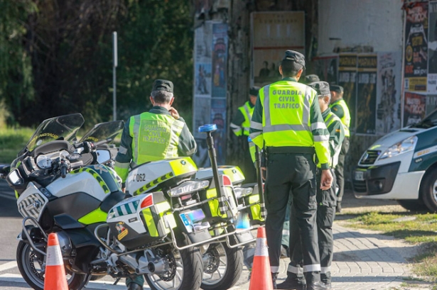Agente de la Guardia Civil de Tráfico (RICARDO RUBIO - EUROPA PRESS)