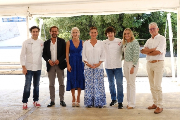 Jueces de MasterChef con el director del Parque de las Ciencias y representantes institucionales (PARQUE DE LAS CIENCIAS) 