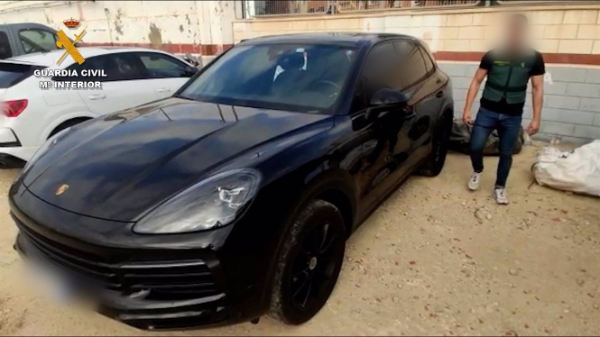 Imagen de archivo de coche de alta gama - GUARDIA CIVIL