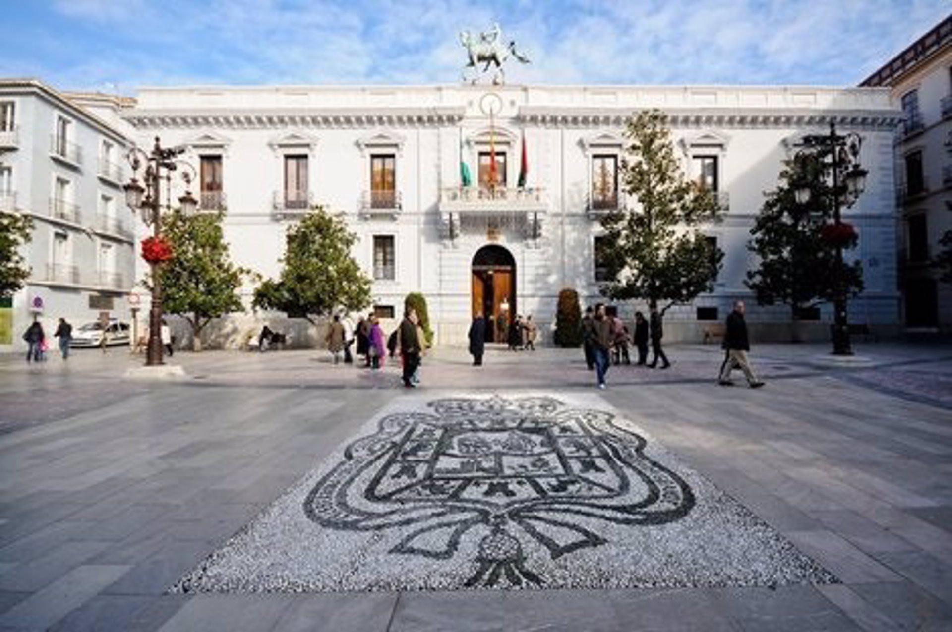 Imagen del Ayuntamiento de Granada, en la Plaza del Carmen (AYUNTAMIENTO )