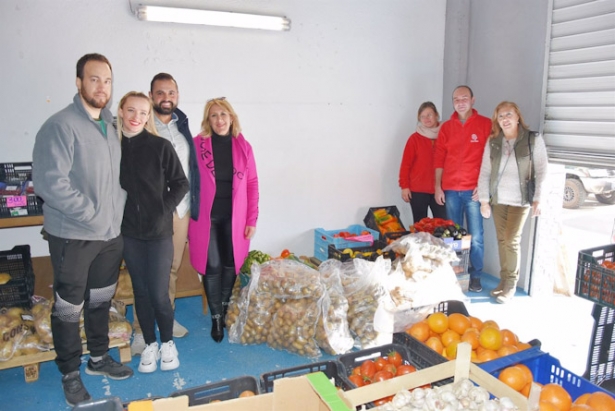 Donación de alimentos a Cáritas Interparroquial de Baza (AYUNTAMIENTO DE BAZA)