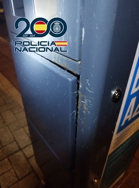 Parquímetro forzado (POLICIA NACIONAL)