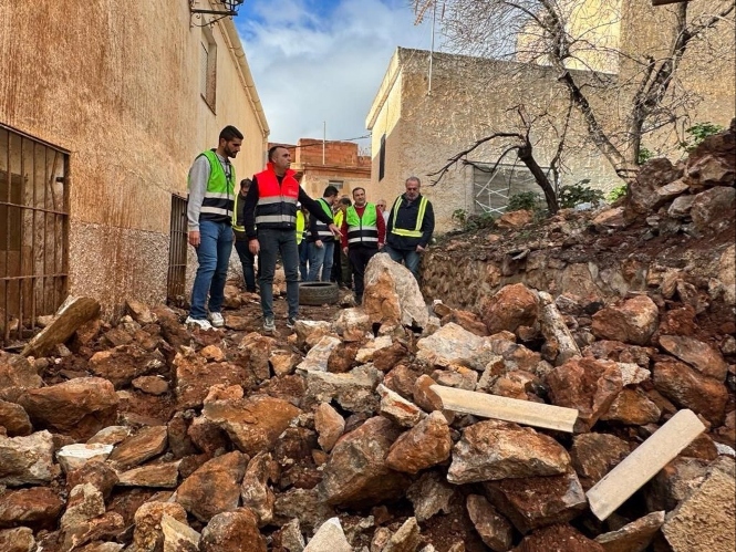 El presidente de la Diputación visita la zona afectada en Lújar por los desprendimientos de una ladera (DIPUTACIÓN DE GRANADA) 