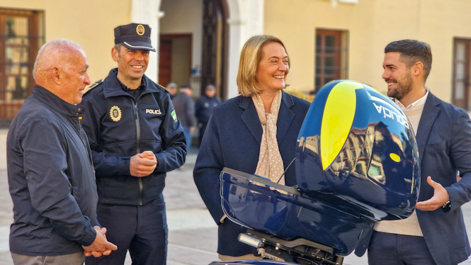 Presentación de las nuevas motos (AYTO. MOTRIL)