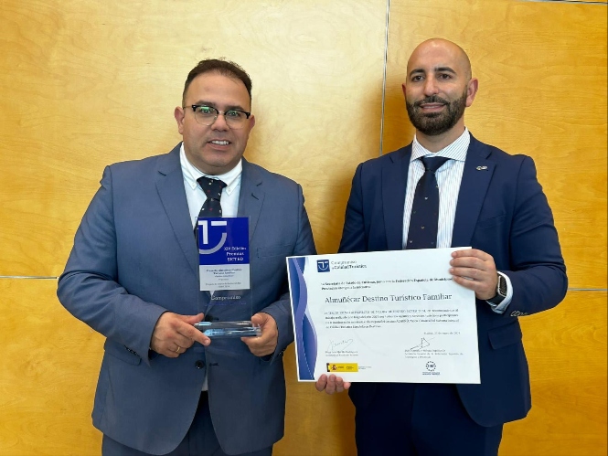 (AYUNTAMIENTO ALMUÑÉCAR) 