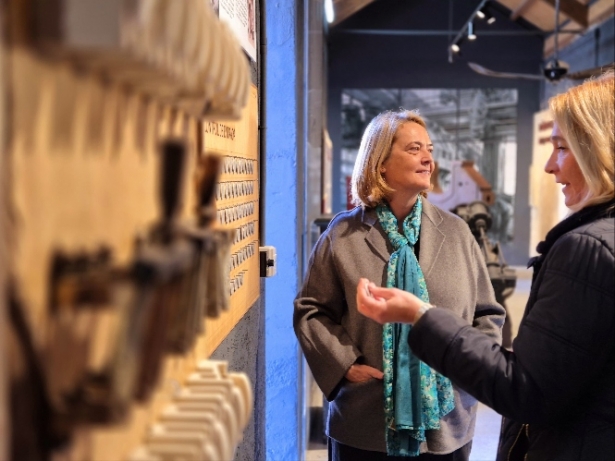 Imagen de la visita a la Fábrica del Pilar (AYTO. MOTRIL) 