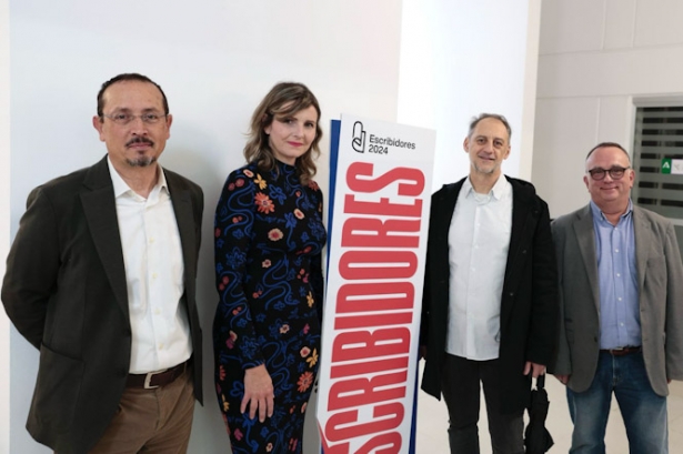 Escribidores en la Biblioteca Provincial (JUNTA DE ANDALUCÍA) 