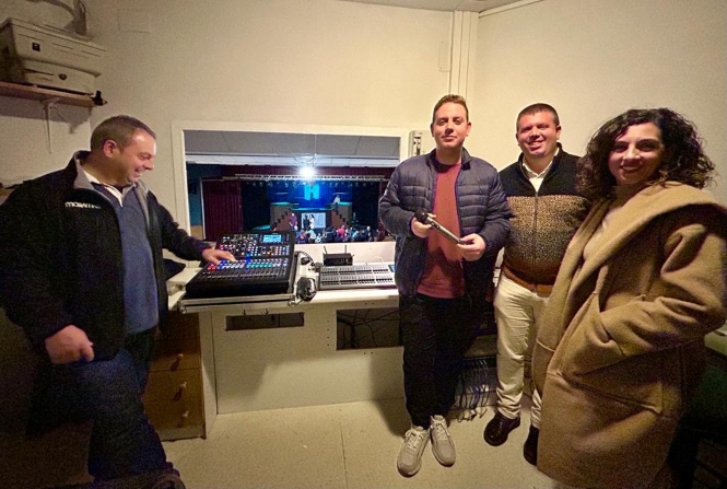 Las autoridades municipales visitan el auditorio de la Casa de la Cultura de Monachil (AYTO. MONACHIL)