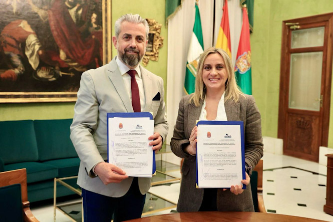 Firma del convenio (AYTO. GRANADA)