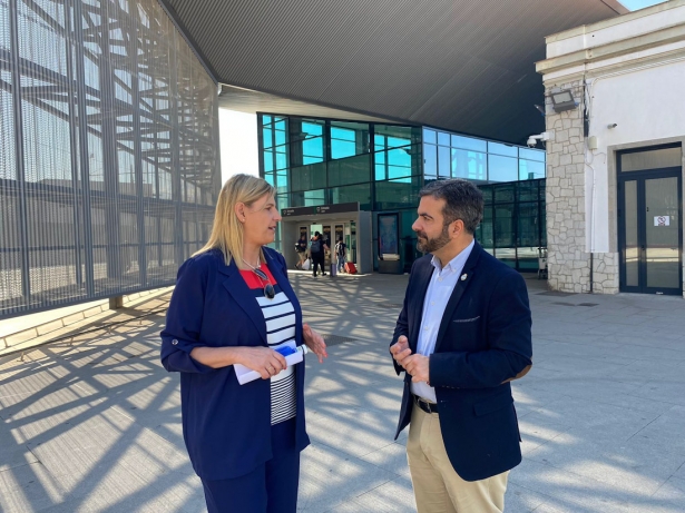 Inmaculada Hernández y Joaquín Camacho (PP) Inmaculada Hernández y Joaquín Camacho (PP)