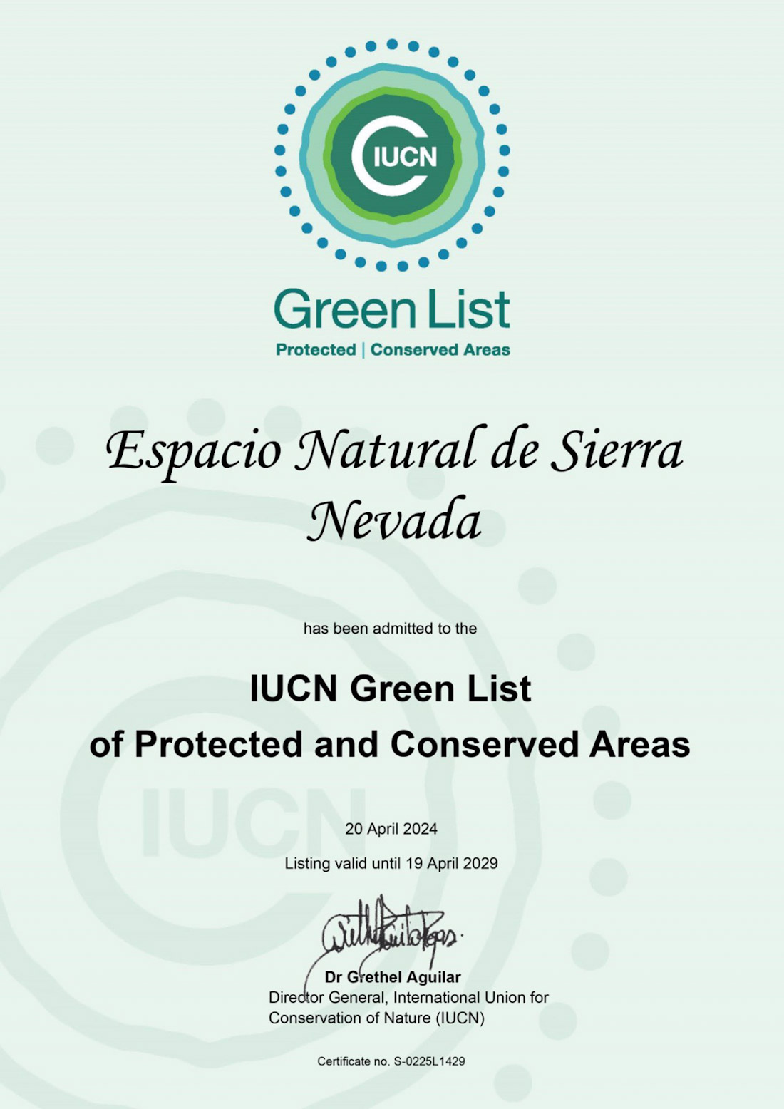 Certificado recibido por la Junta desde la UICN confirmando la renovación de Sierra Nevada dentro de su lista verde (JUNTA DE ANDALUCÍA) 