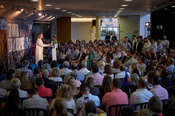 Cuca Gamarra en Atarfe (PP)