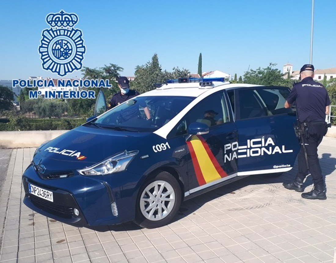 Vehículo de la Policía Nacional en imagen de archivo (POLICÍA NACIONAL EN GRANADA)
