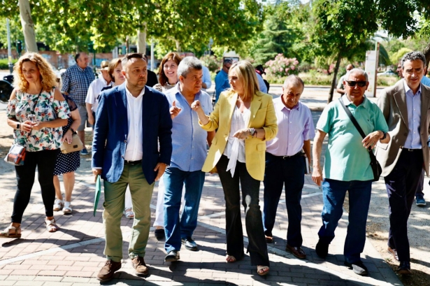 Visita al barrio de Joaquina Eguaras (AYTO. GRANADA)