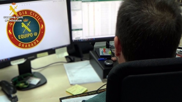 Cae una red que estafaba a hosteleros de Granada amenazando con cortarles la luz en una hora si no pagan 2.000 euros (GUARDIA CIVIL)