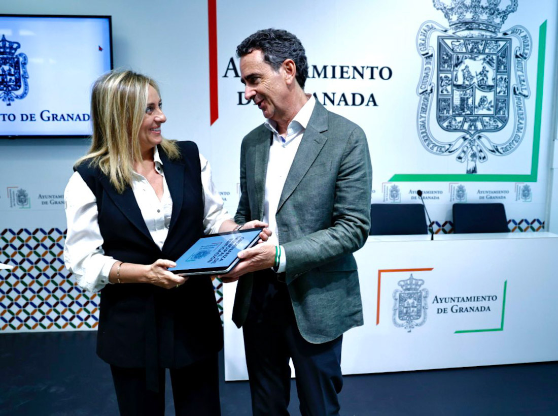 Marífrán Carazo y Enrique Catalina (AYTO. GRANADA)