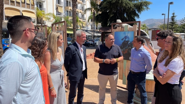 Visita a la exposición (AYTO. ALMUÑÉCAR)