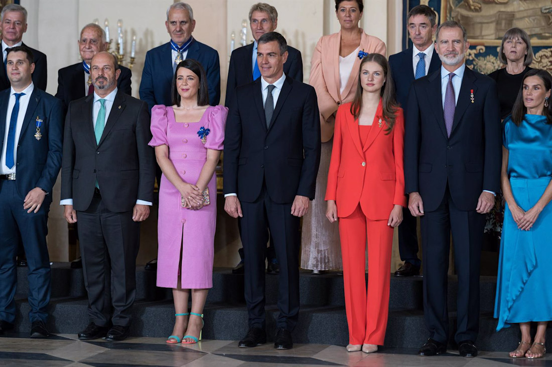 Acto de imposición de Órdenes del Mérito Civil, entre ellas a Elisabet Suárez Vargas (3i) (DIEGO RADAMÉS - EUROPA PRESS)